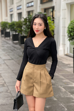 Quần short nữ màu nâu có túi