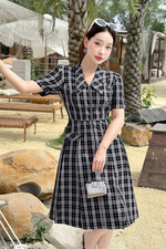 Đầm công sở caro cổ sen nhọn dáng xòe