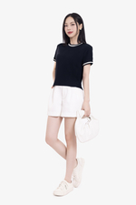 Áo thun gân cotton màu xanh đen viền trắng