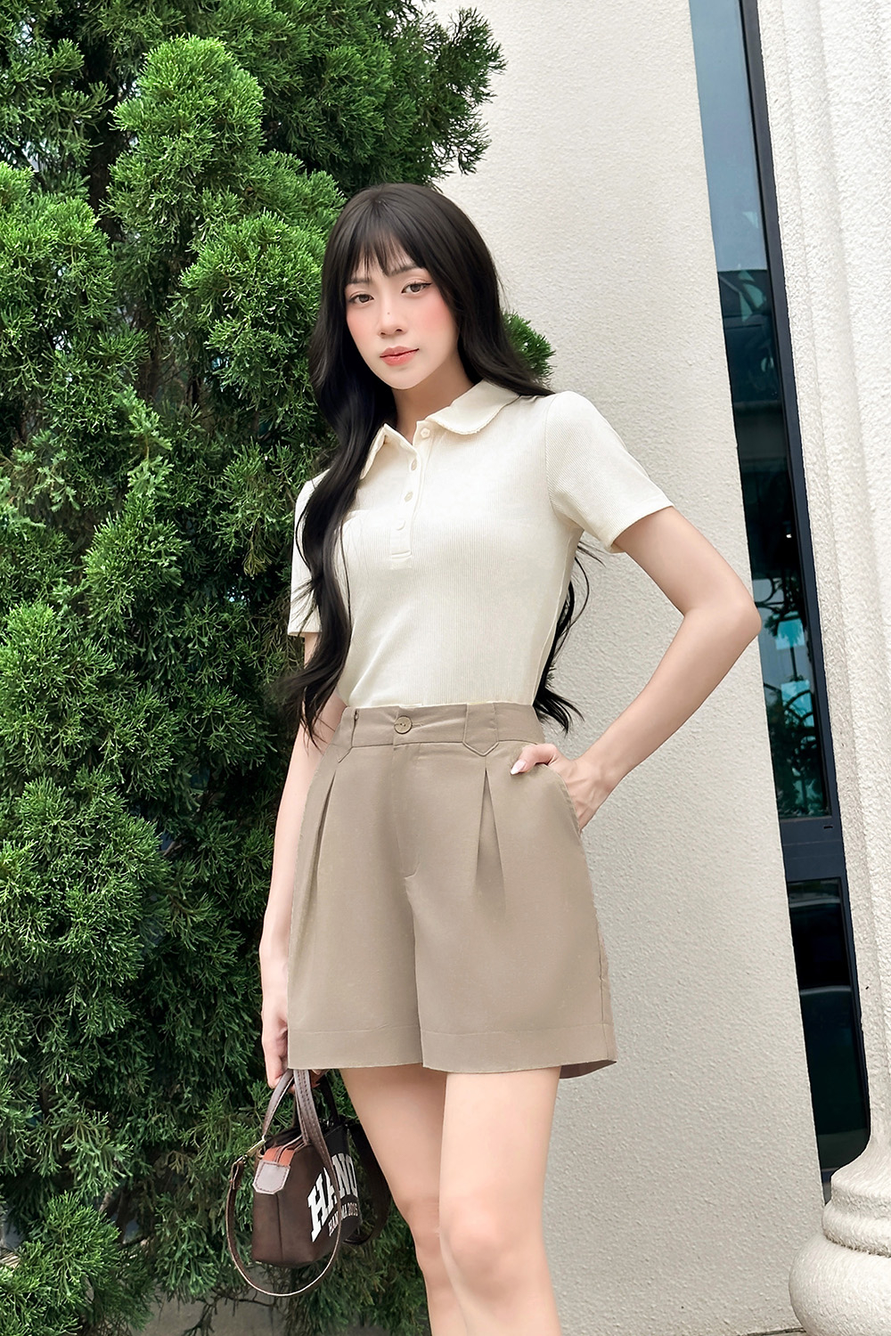 Quần short nữ xếp ly đai bản cài nút