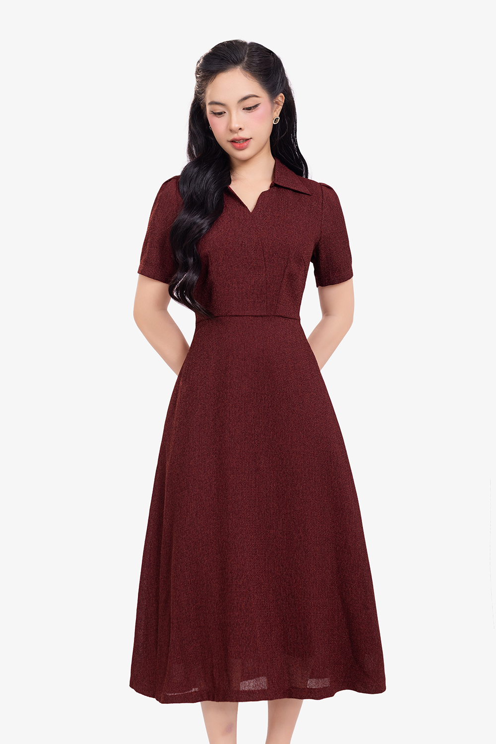 Đầm đỏ dáng xòe cổ sơ mi