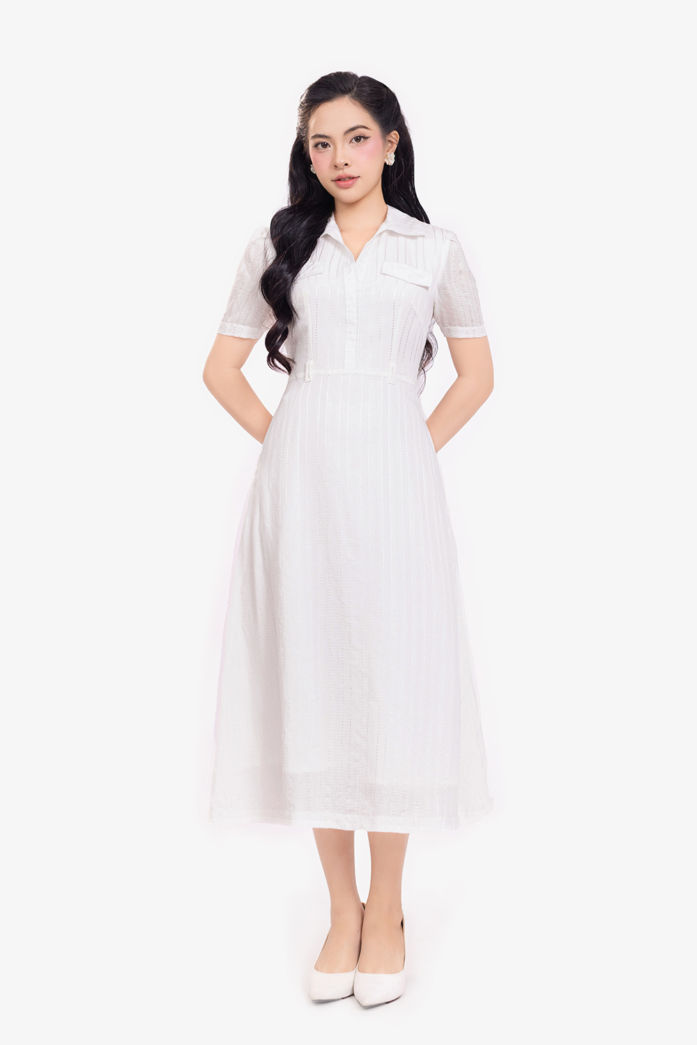 Đầm trắng sọc cổ sơ mi dáng xòe