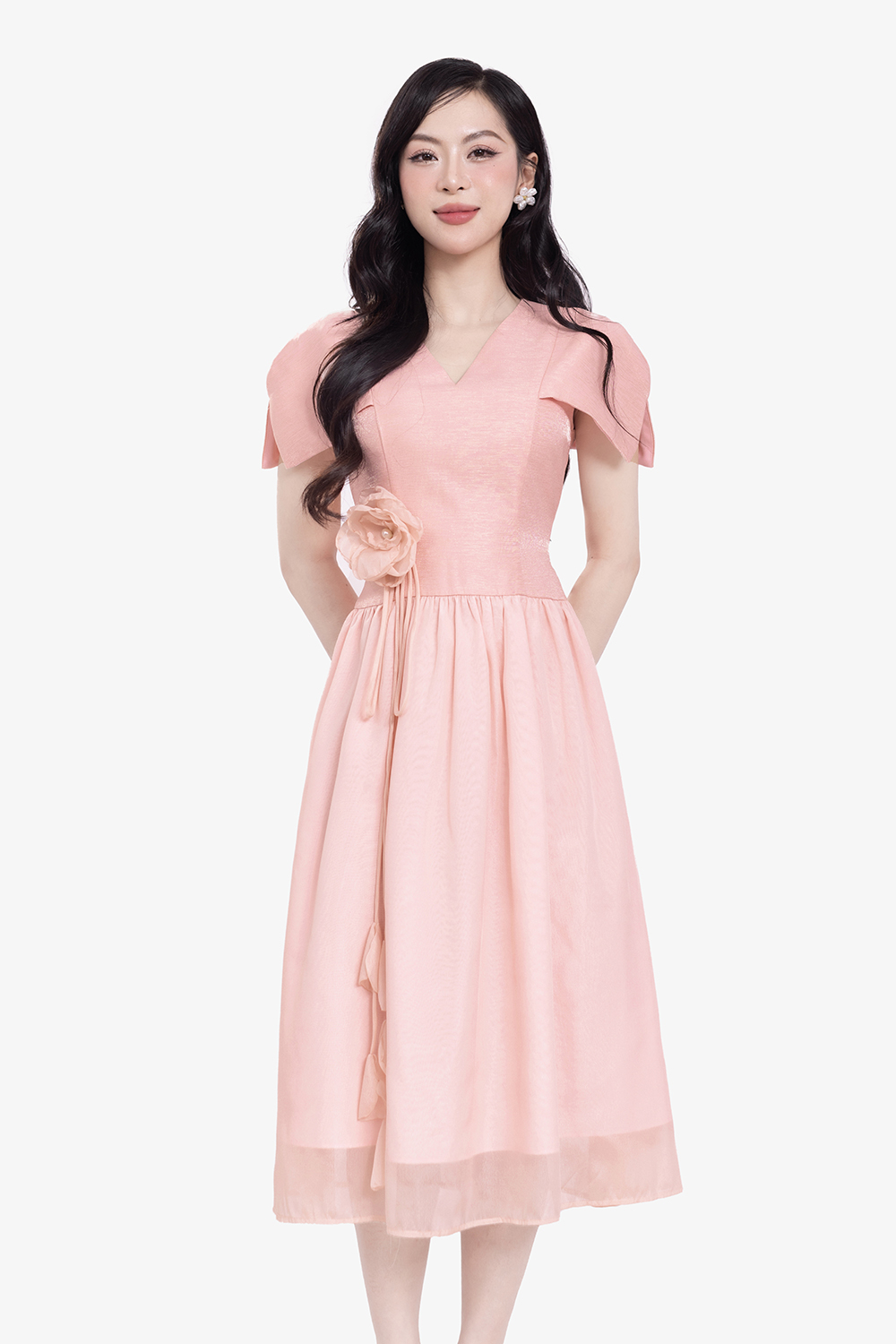 Đầm xòe màu hồng phối tơ đính hoa