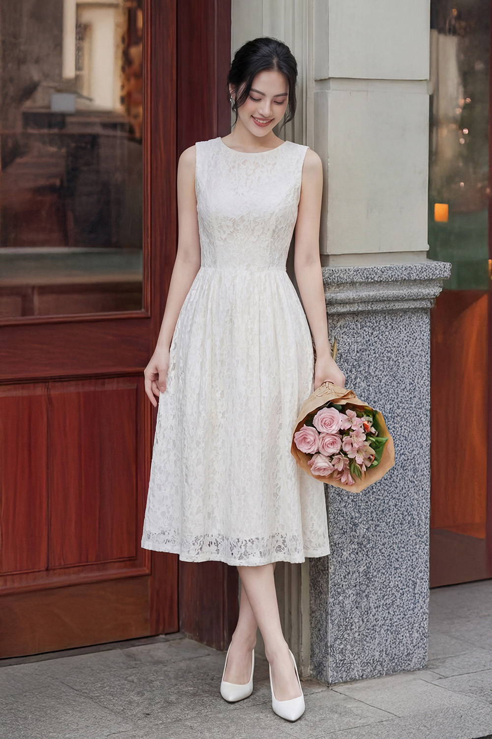 Đầm ren dự tiệc sát nách cổ tròn