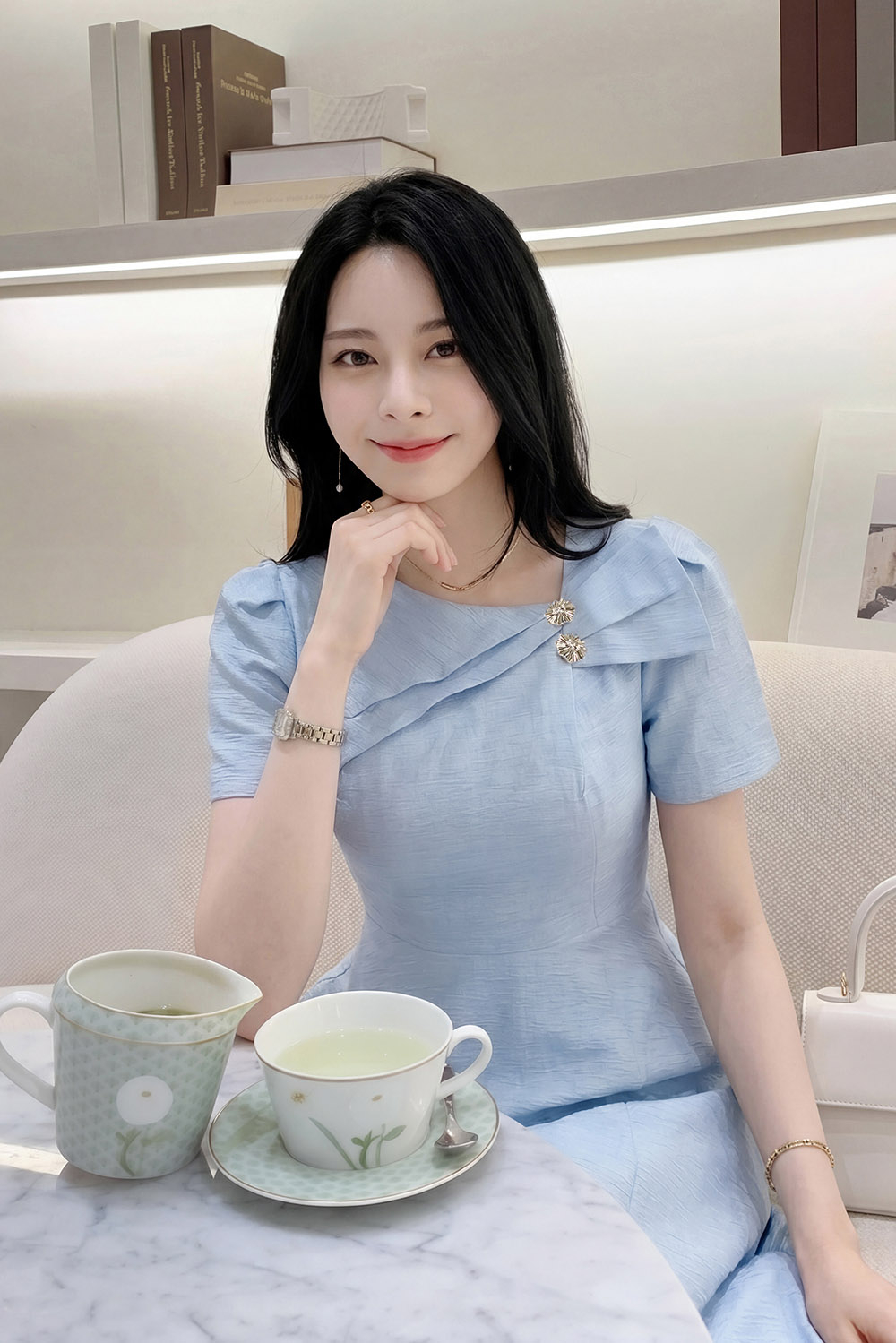Đầm xòe tafta đính nơ màu xanh pastel
