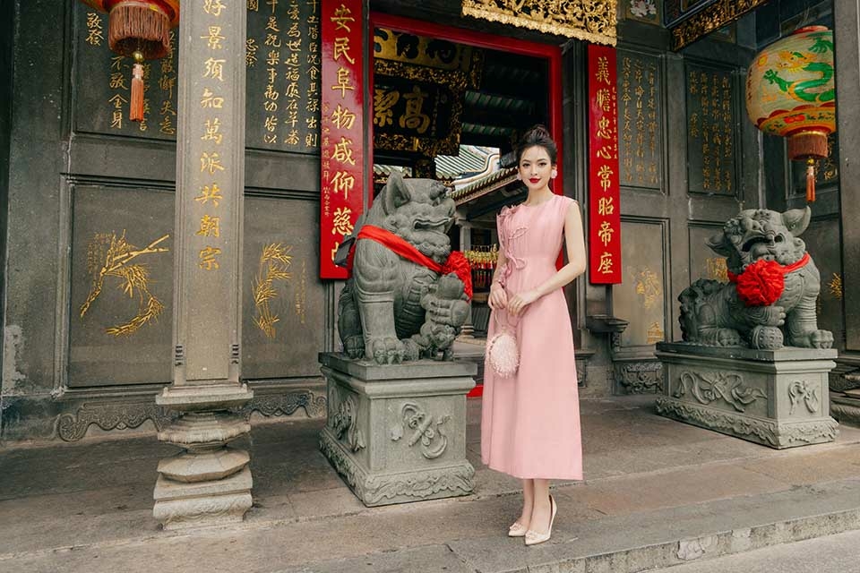 NGHÊNH XUÂN